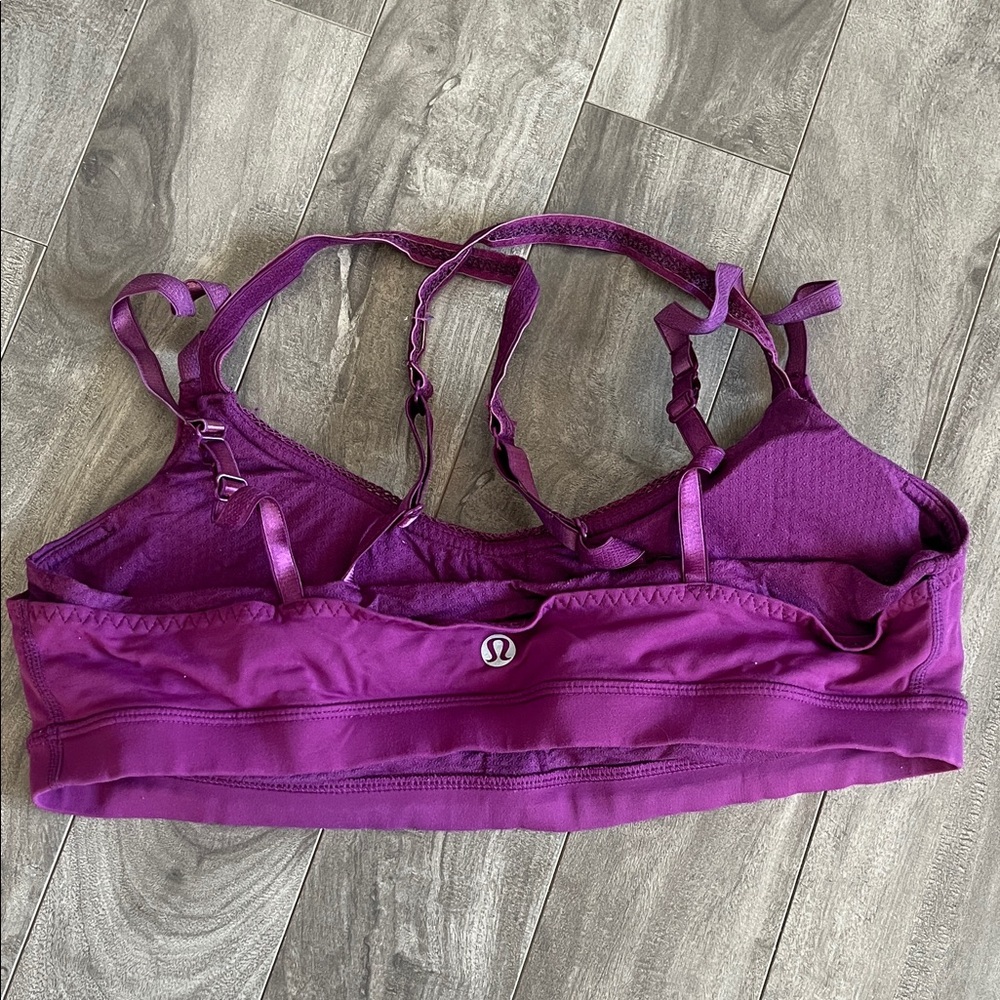 Lululemon Fuschia Sports Bra